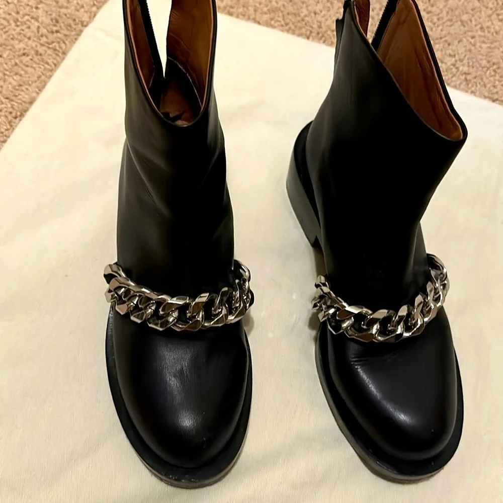 Givenchy boots black with silver chain - Picture 3 of 16